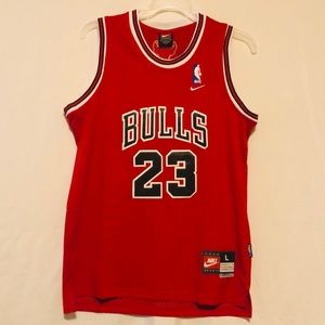 Nike Jordan #23 Chicago Bulls Jersey Youth LG